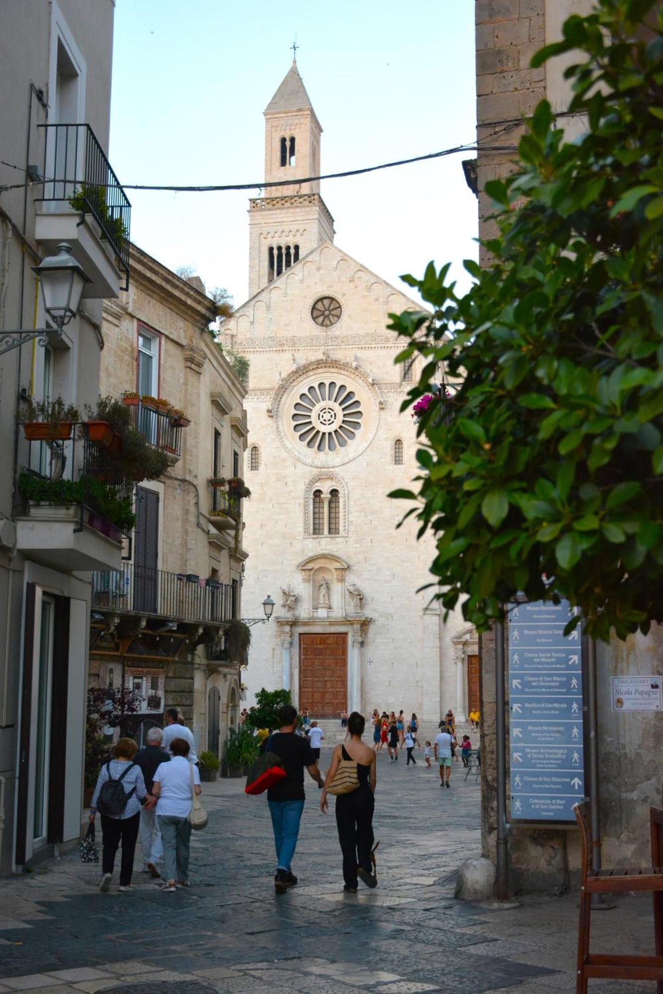Casa Chloe - Vicino Al Porto E Basilica San Nicola Bari Exterior foto