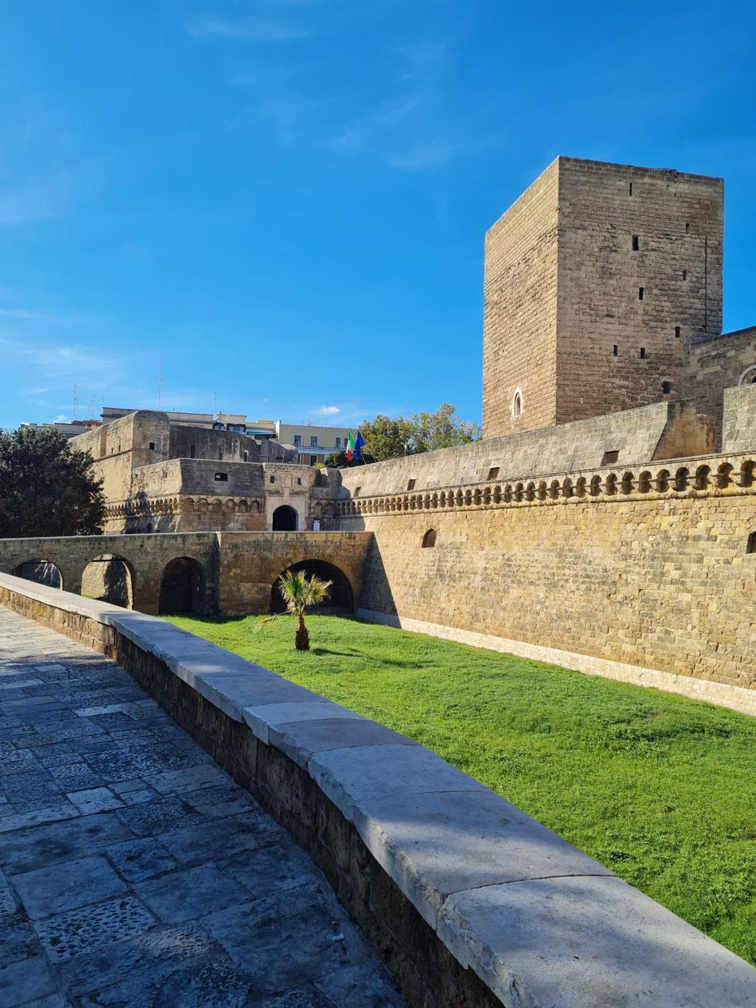 Casa Chloe - Vicino Al Porto E Basilica San Nicola Bari Exterior foto